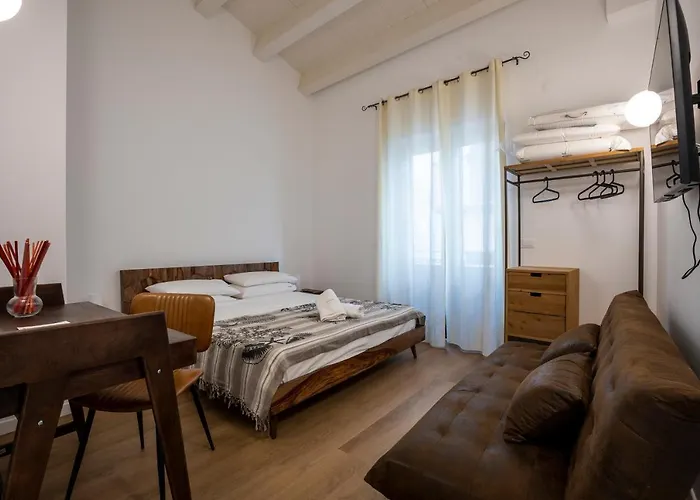 Vespri Apartments